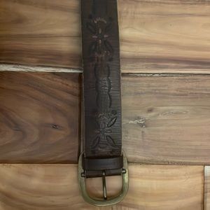 Leather belt with unique design